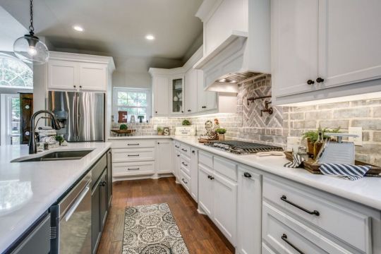 kitchenandlaundryroom-remodel-dfwimproved04