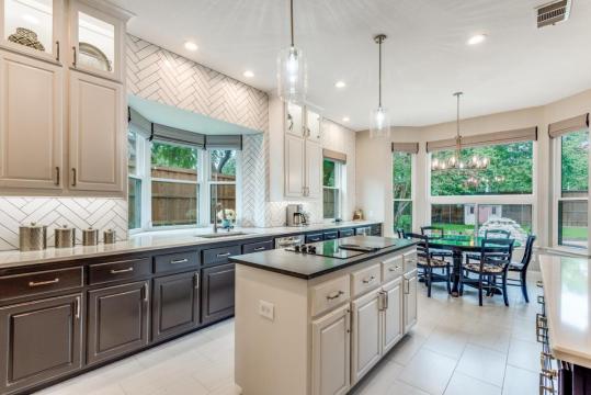 Modern Kitchen Remodel in Plano, Texas