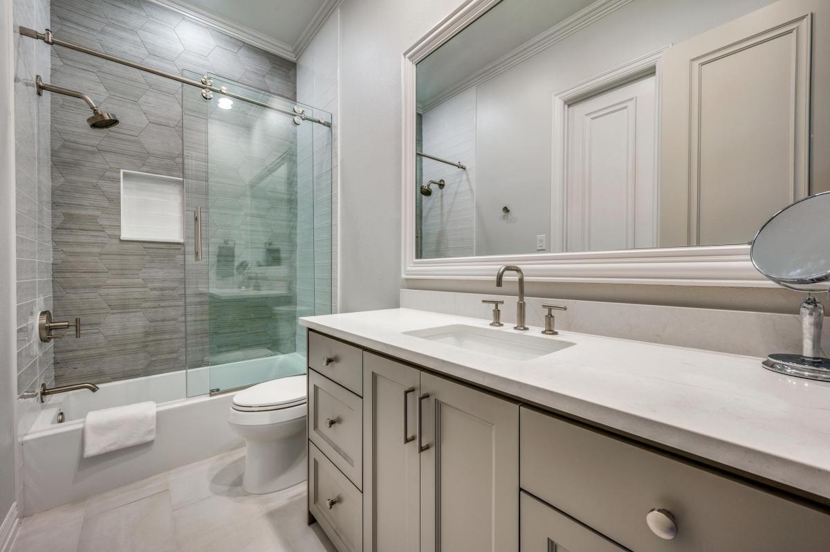 Shower Remodeling by DFW Improved
