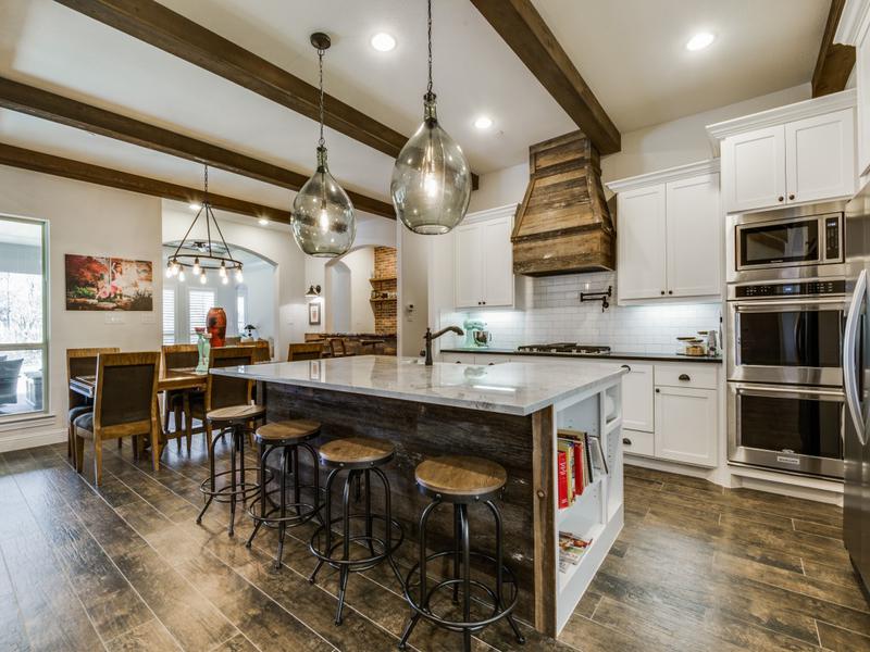 custom home farmhouse kitchen