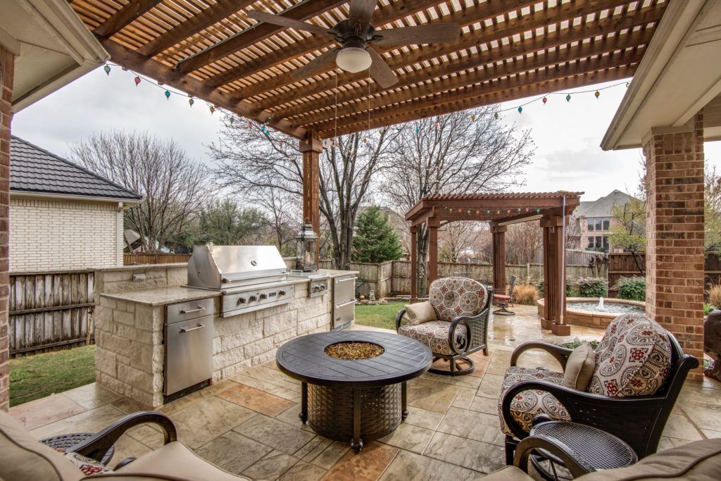 Outdoor Entertainment - outdoor living space