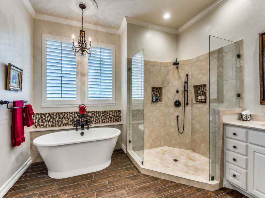 Featured image for “Traditional Master Bath in Dallas TX”