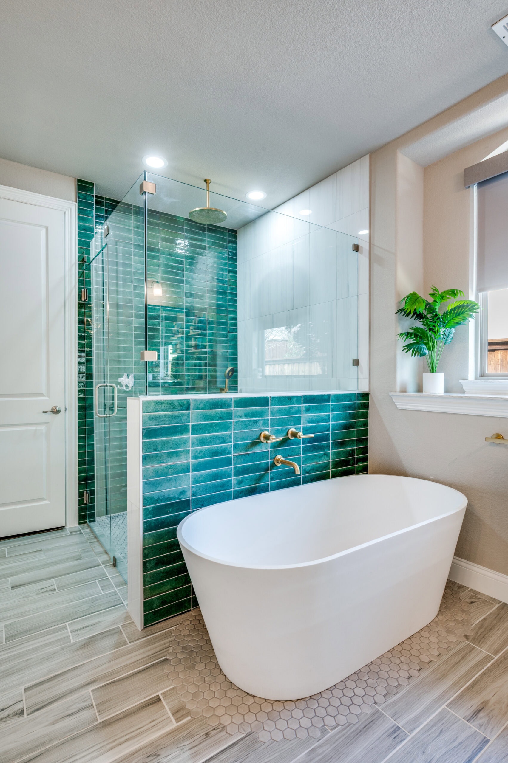 Luxury Bathroom Remodeling by DFW Improved in Rockwall, TX